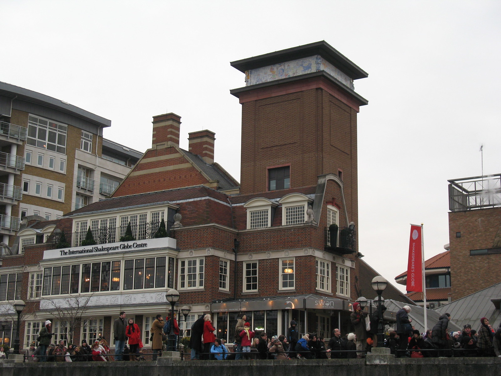 Шекспировский театр «Глобус»: спектакли и экскурсии