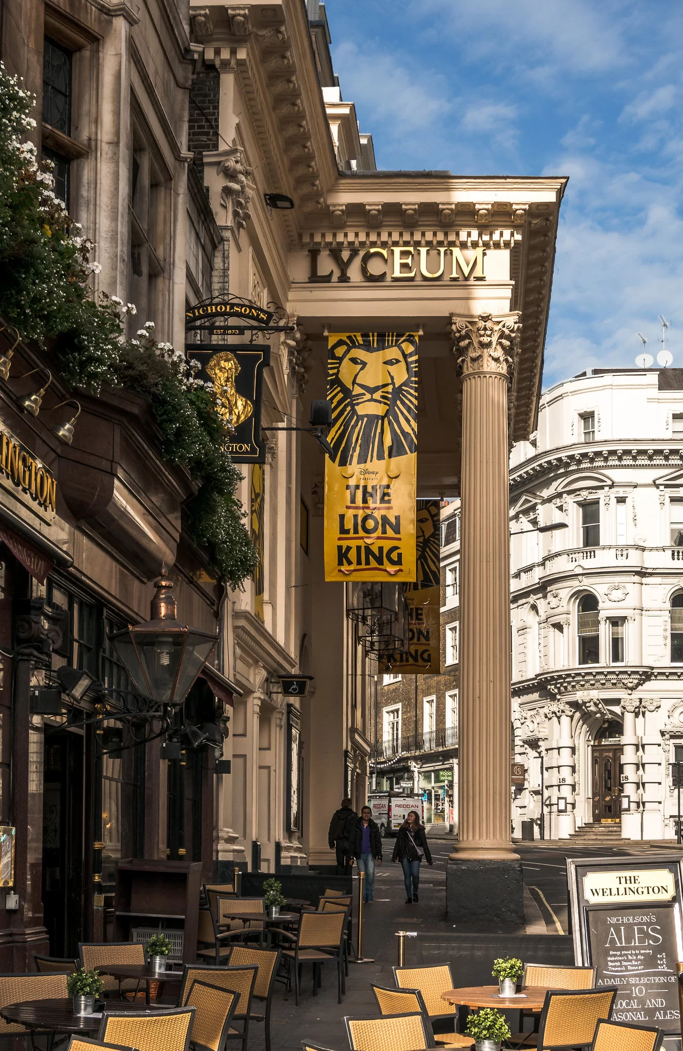 Лондонский мюзикл «Король Лев»