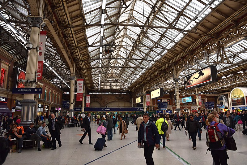 Внутри вокзала