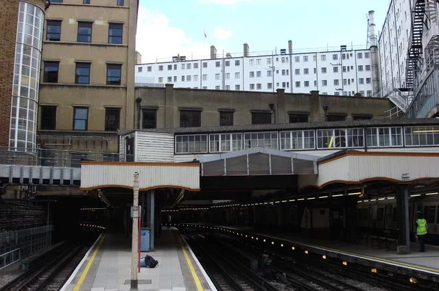 Фото: Oxyman / Wikimedia Commons / CC-BY-SA-2.0 Станция метро Бейкер стрит