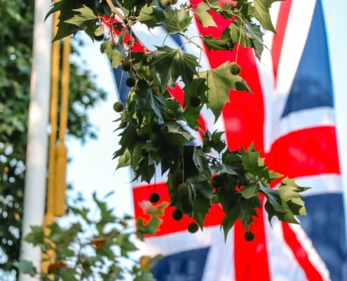 Лондон в июле. Флаг Юнион Джек