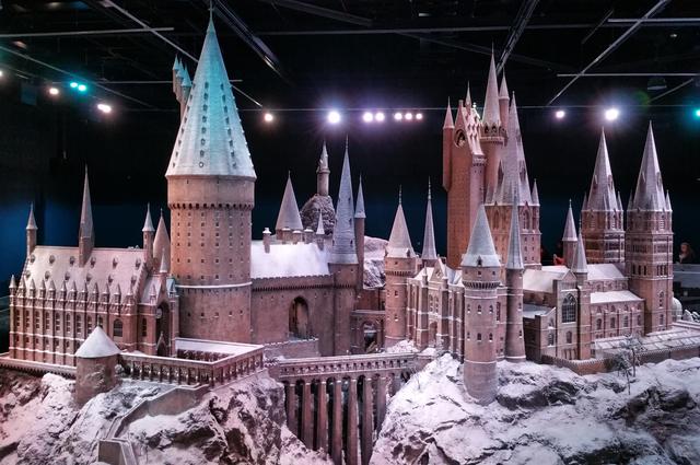 Фото: Photo by form PxHere Макет школы