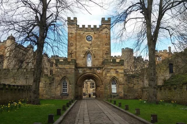 Фото: Carla Brain / Wikimedia Commons / CC BY-SA 4.0 Даремский замок