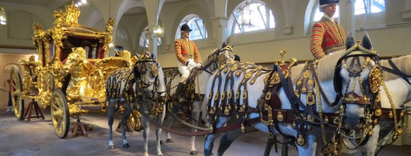 Королевские конюшни Королевские конюшни