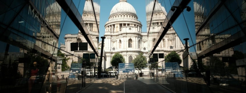 церковь и небоскребы