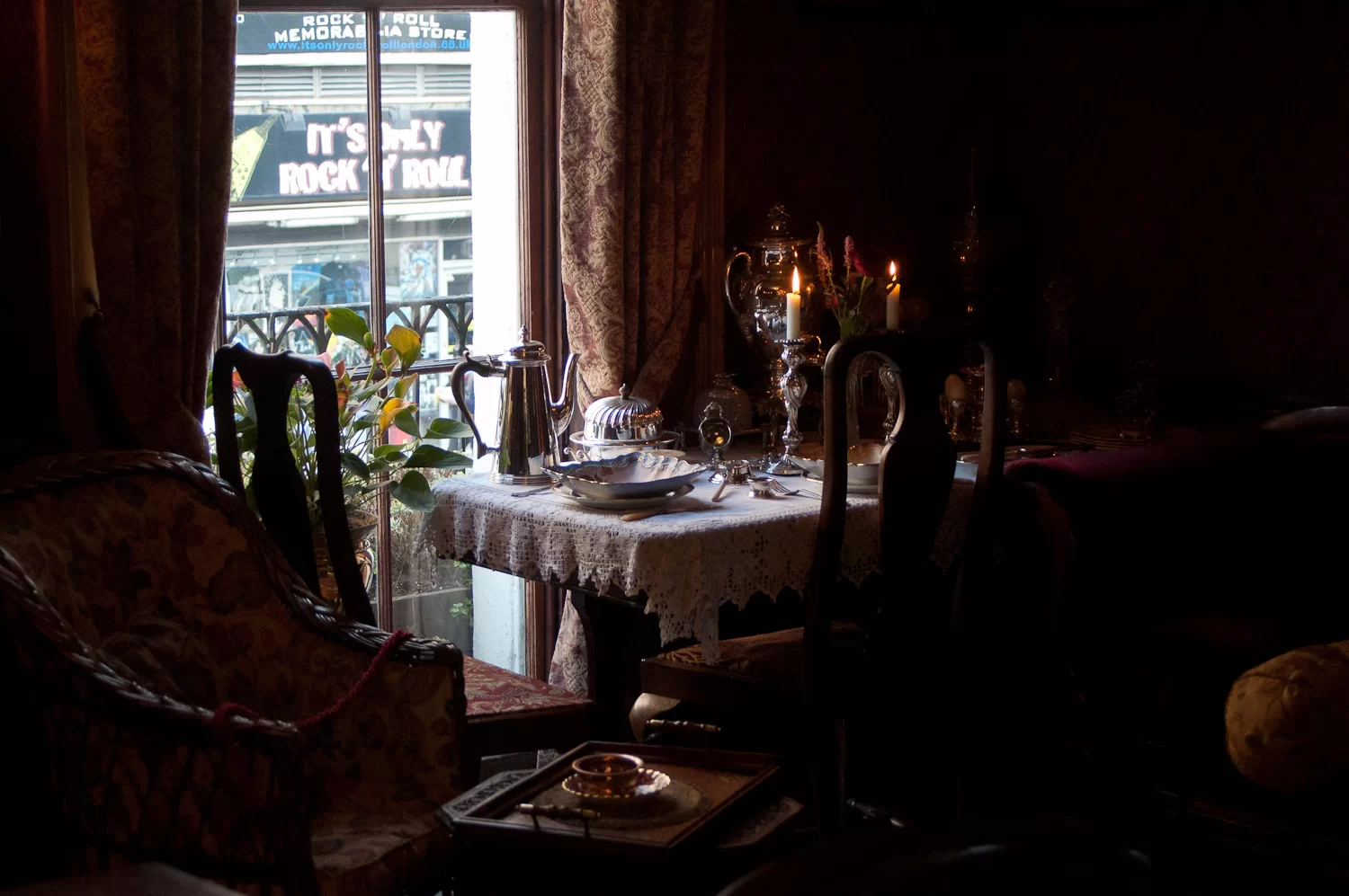 Бейкер-стрит, 221б