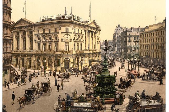 Piccadilly Circus. 1890 год Piccadilly Circus. 1890 год