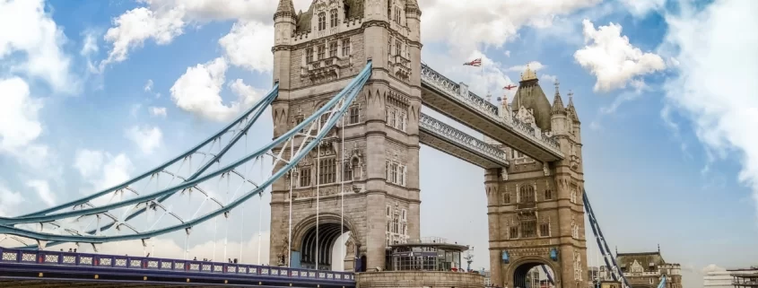 Тауэрский мост — символ Великобритании