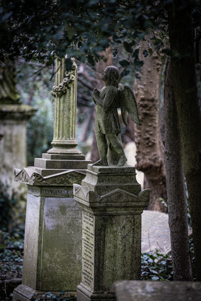 Highgate cemetery Хэллоуин