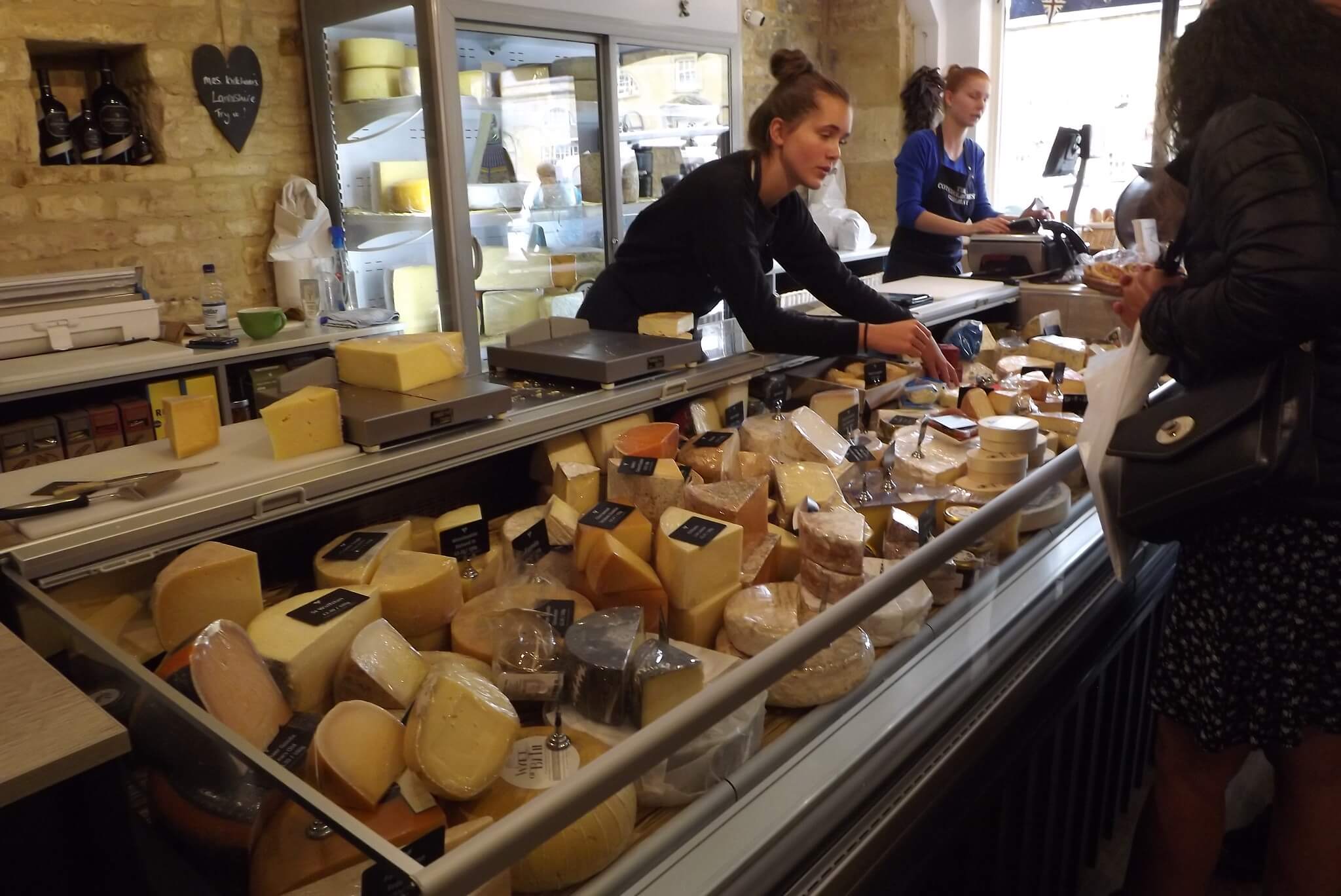 Сырная лавка Из Лондона в Котсуолдс