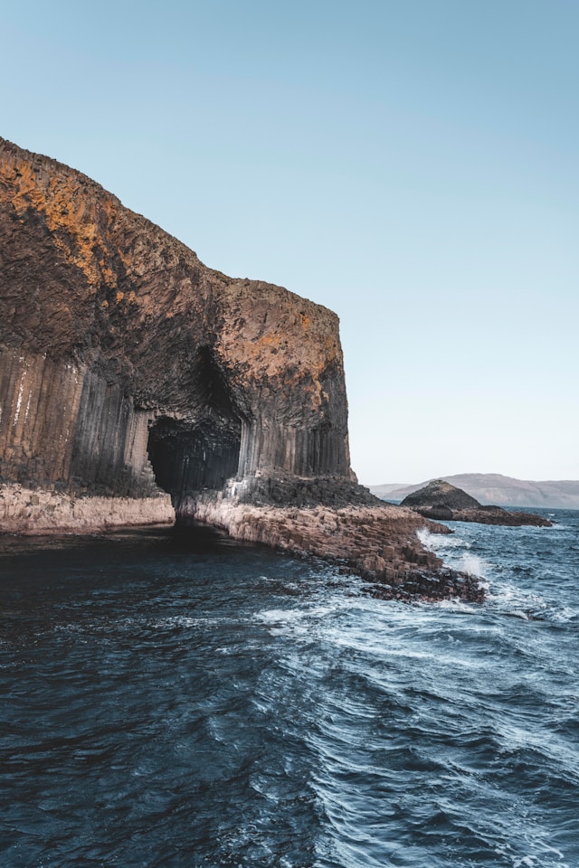 Пещера Фингала