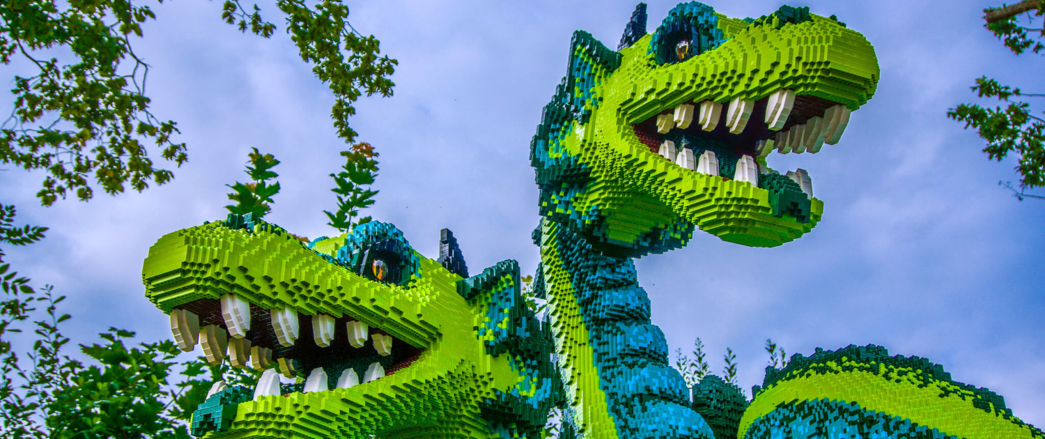 Дракон у входа в LEGOLAND Windsor LEGOLAND Windsor